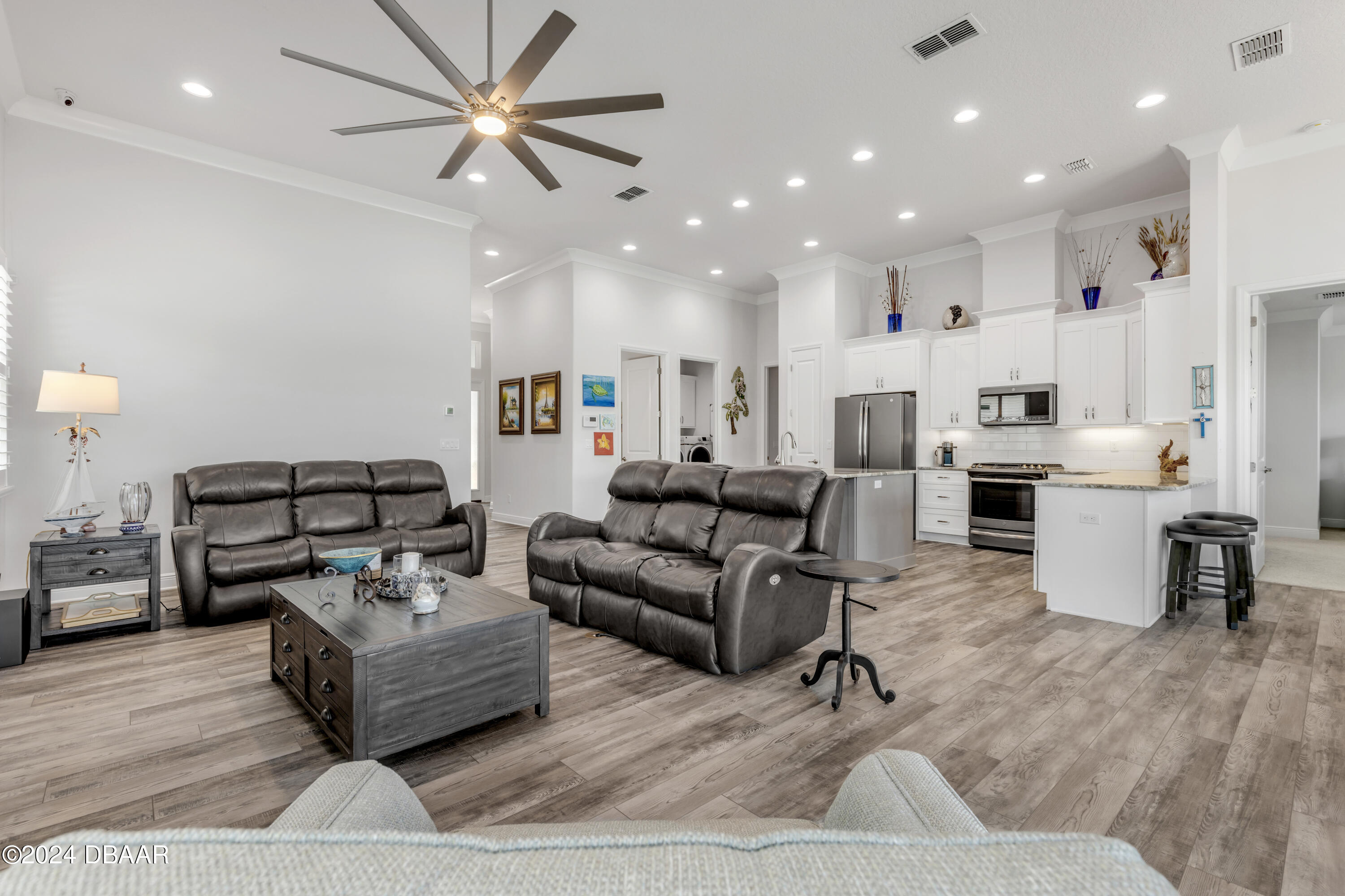 3007 King Palm Drive