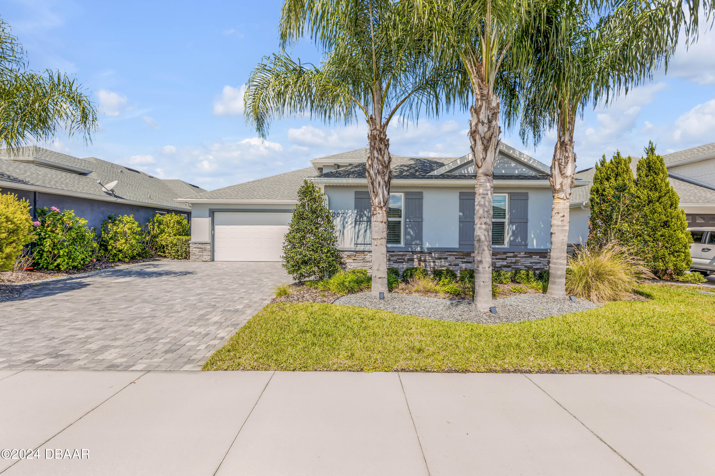 3007 King Palm Drive