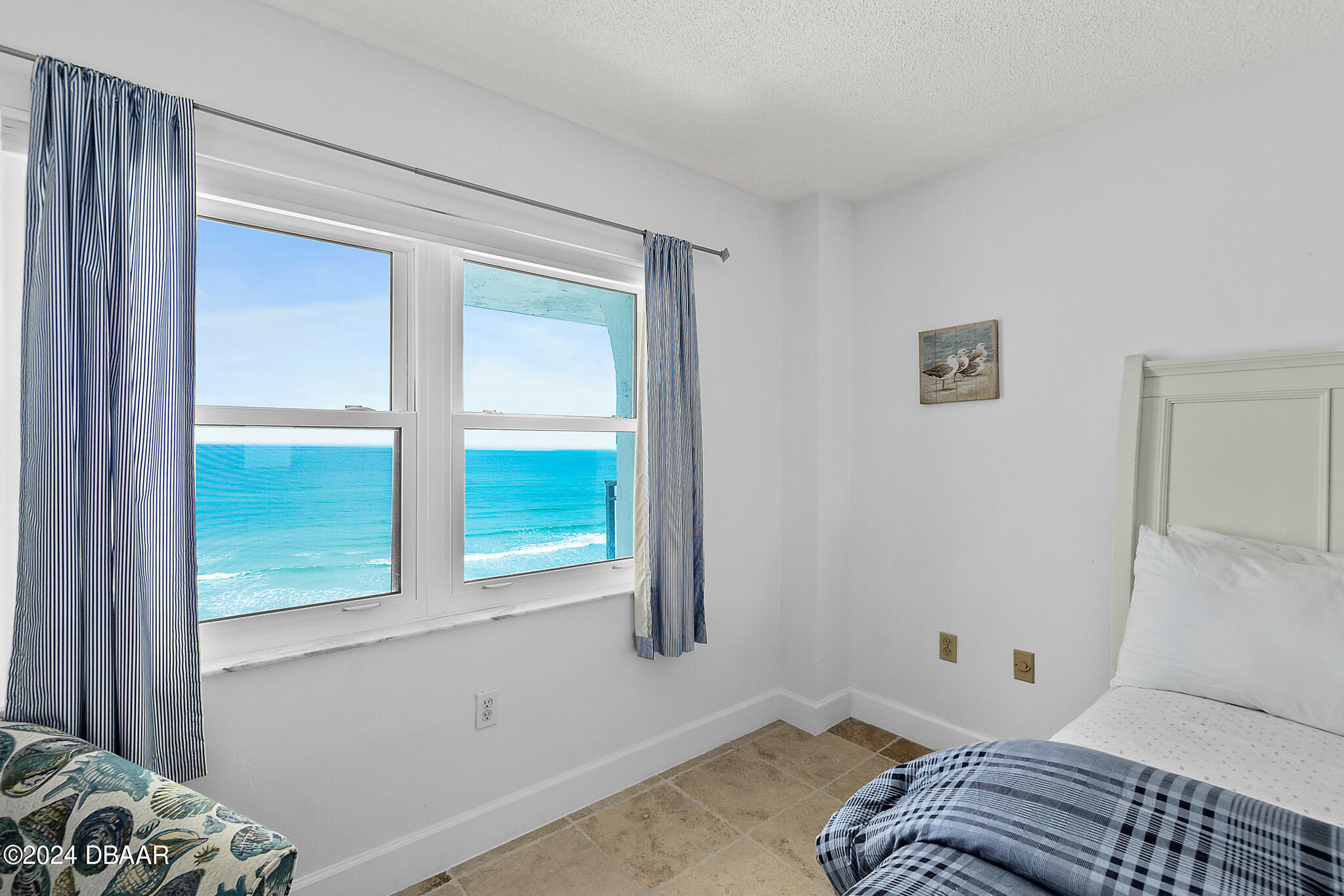 4445 S Atlantic Avenue, 803
