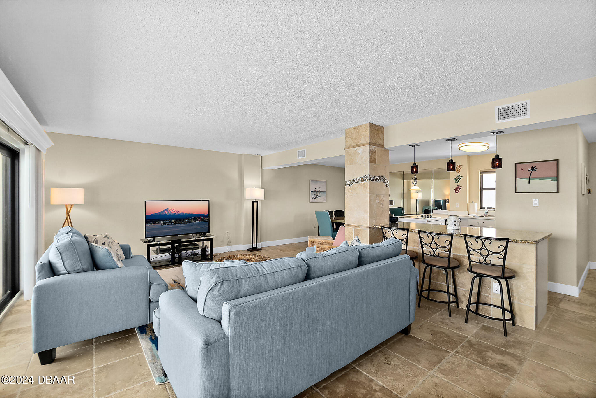 4445 S Atlantic Avenue, 803