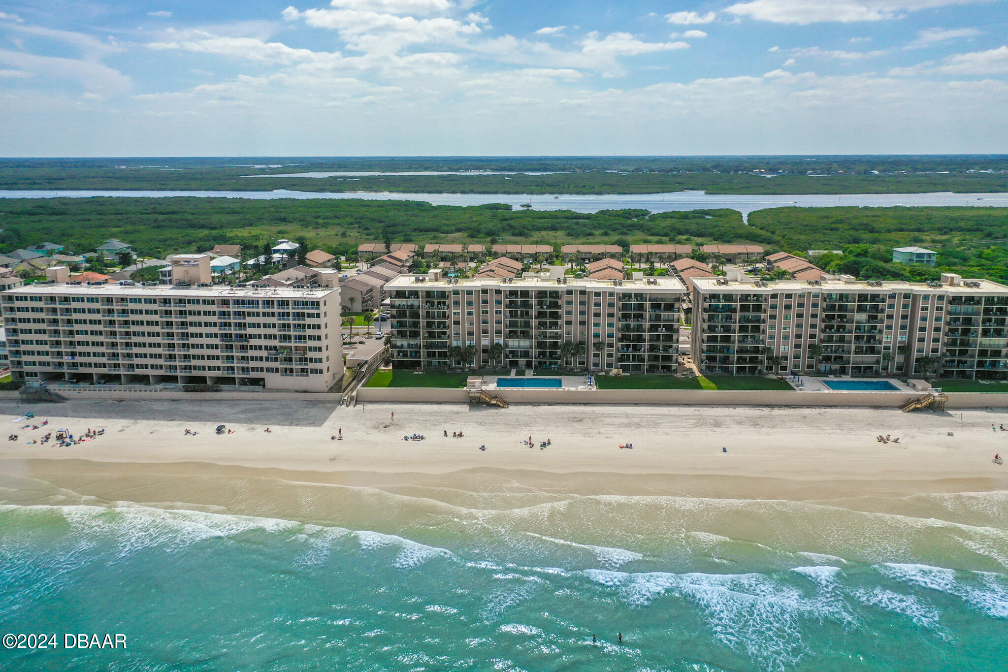 4445 S Atlantic Avenue, 803
