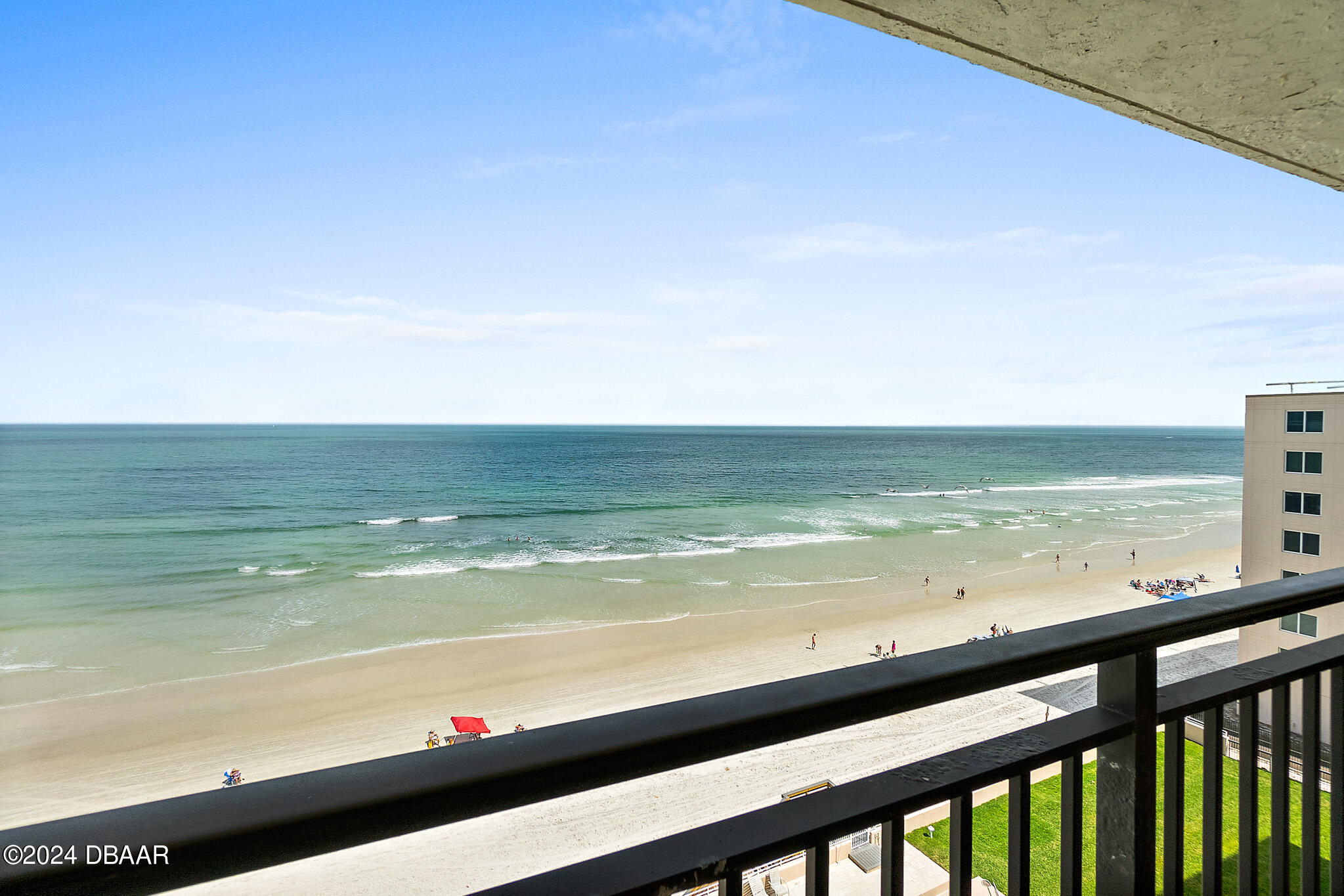 4445 S Atlantic Avenue, 803