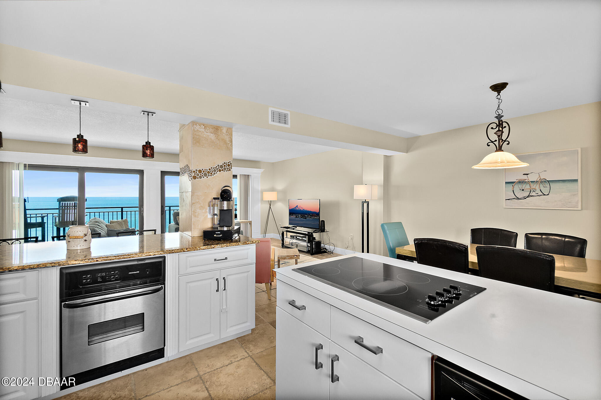 4445 S Atlantic Avenue, 803