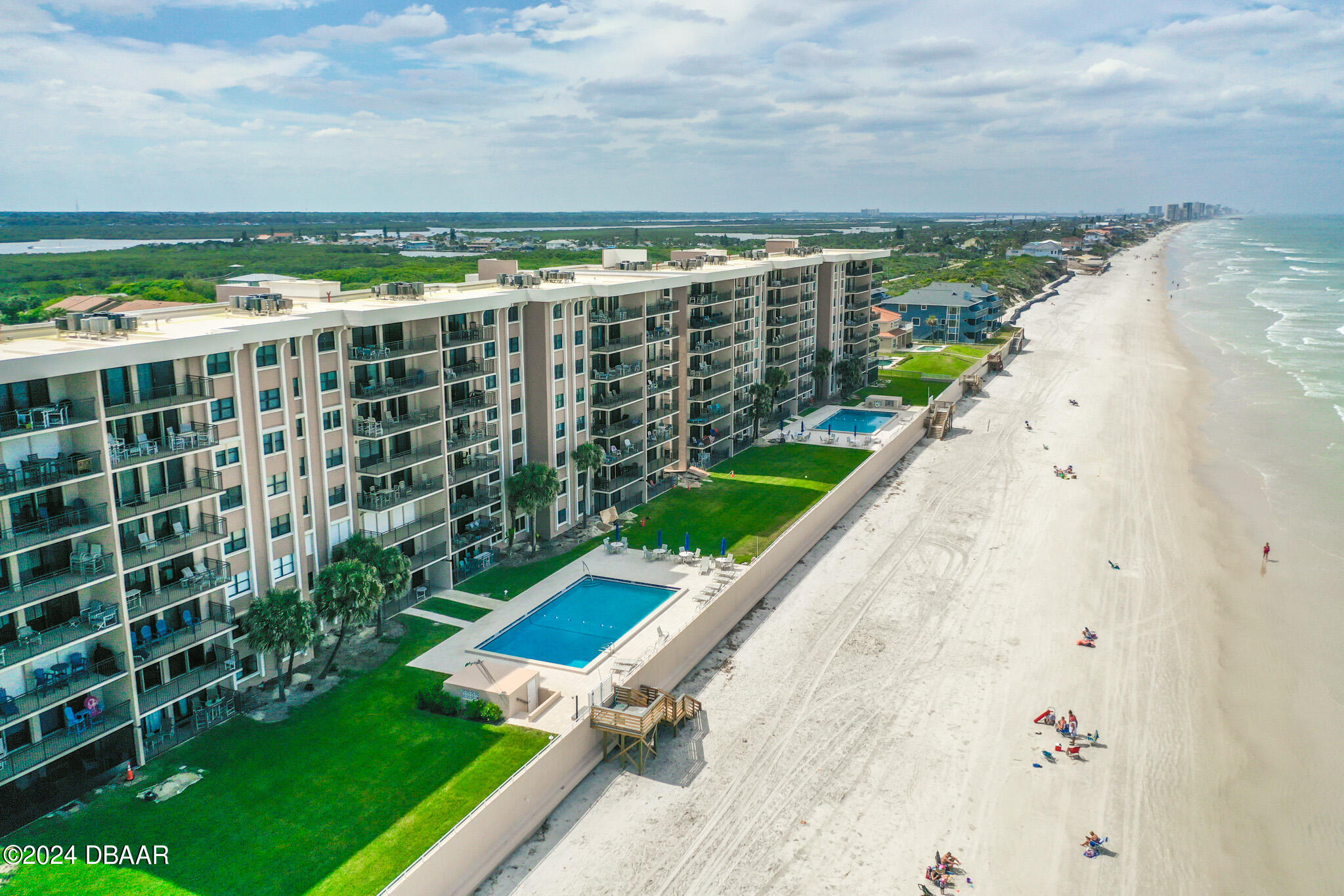 4445 S Atlantic Avenue, 803