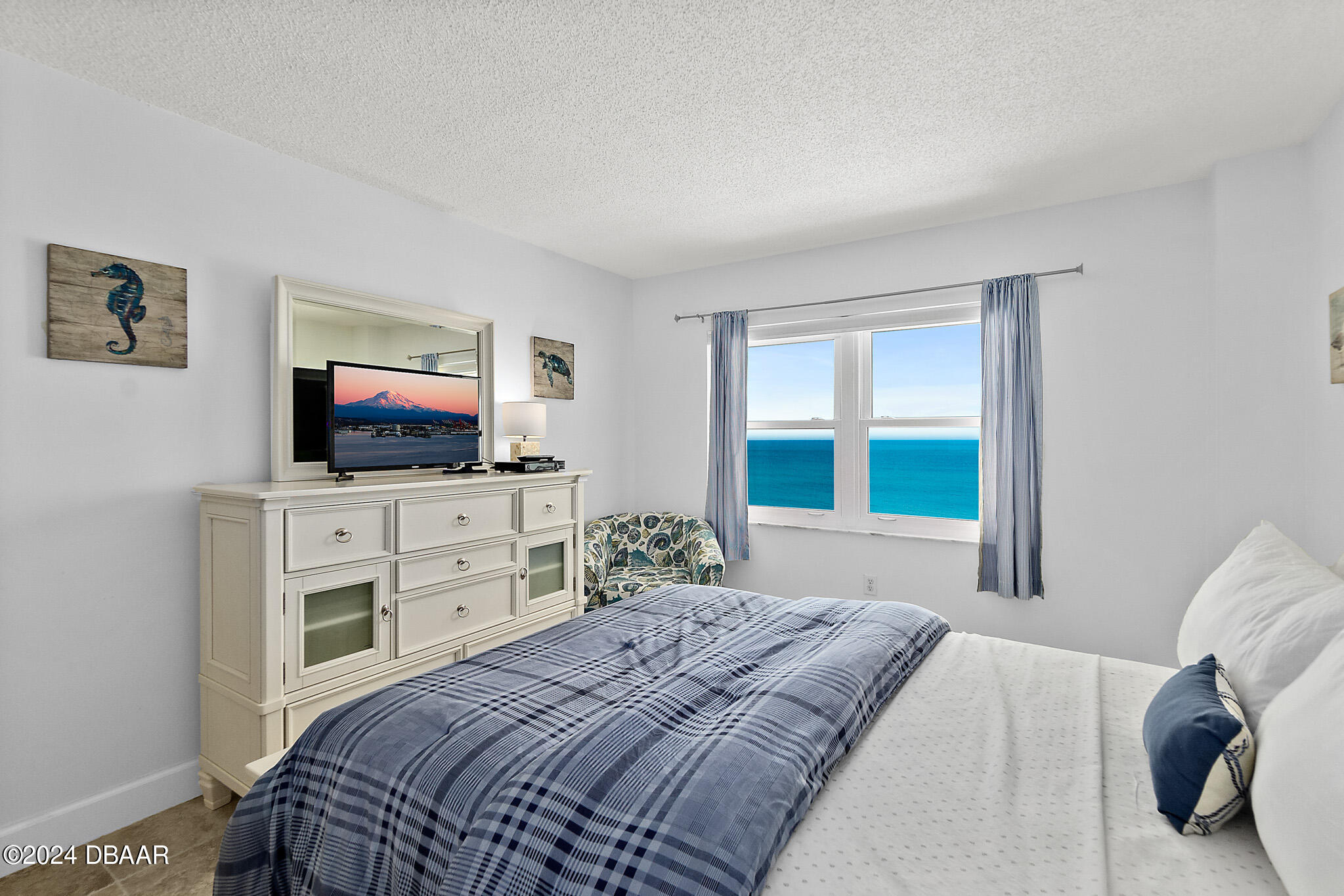 4445 S Atlantic Avenue, 803