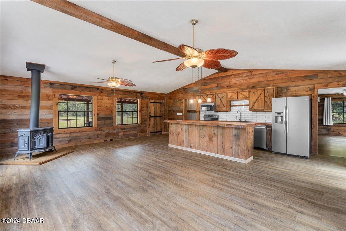 2346 Meadow Lane