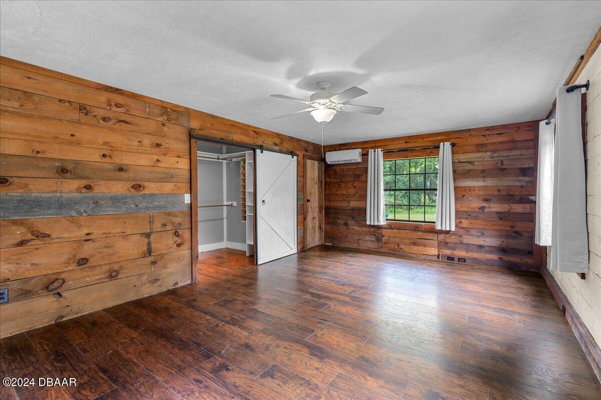 2346 Meadow Lane