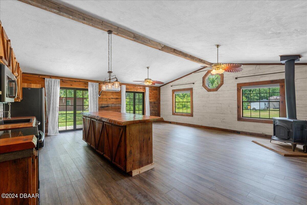 2346 Meadow Lane