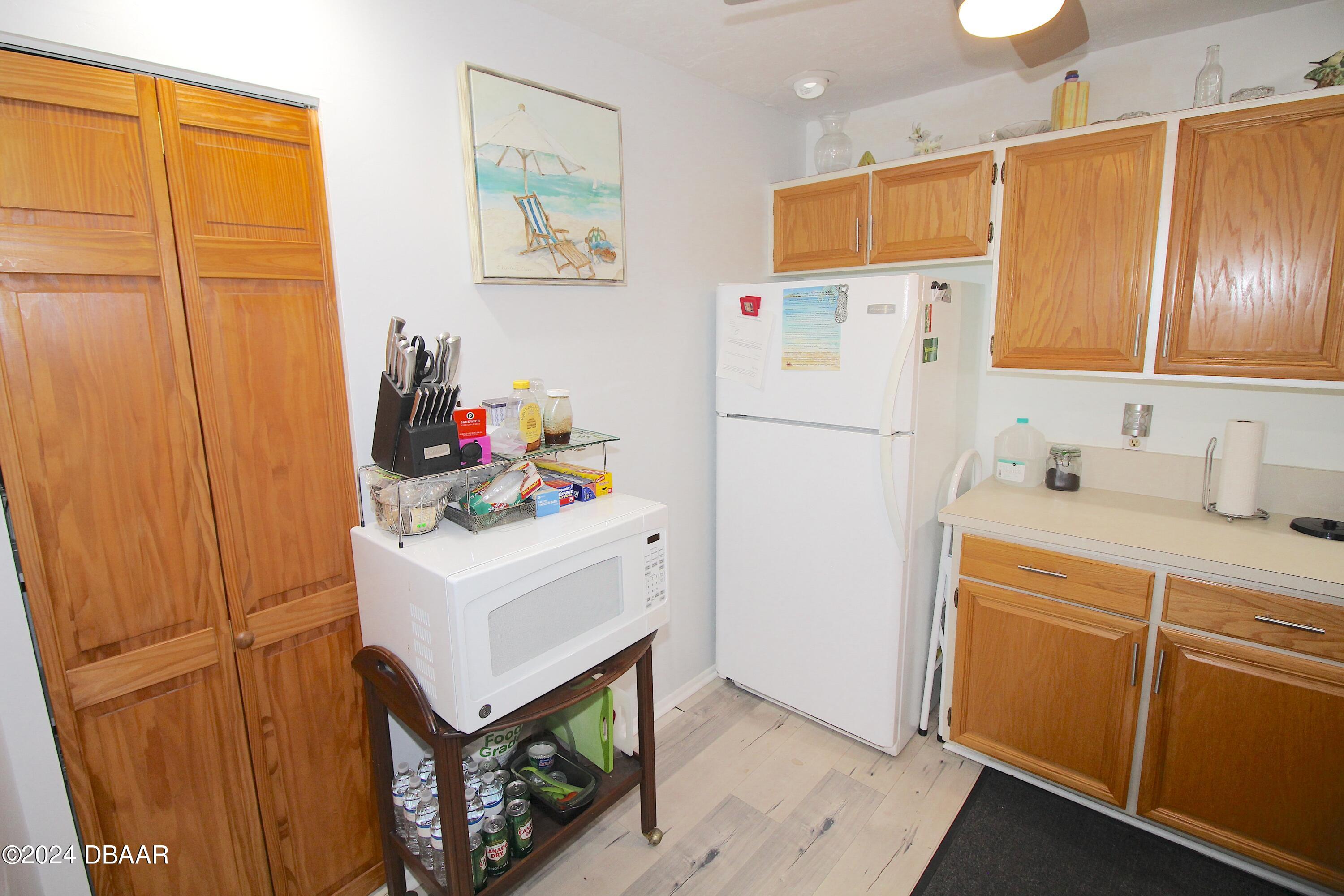 935 N halifax, 1102