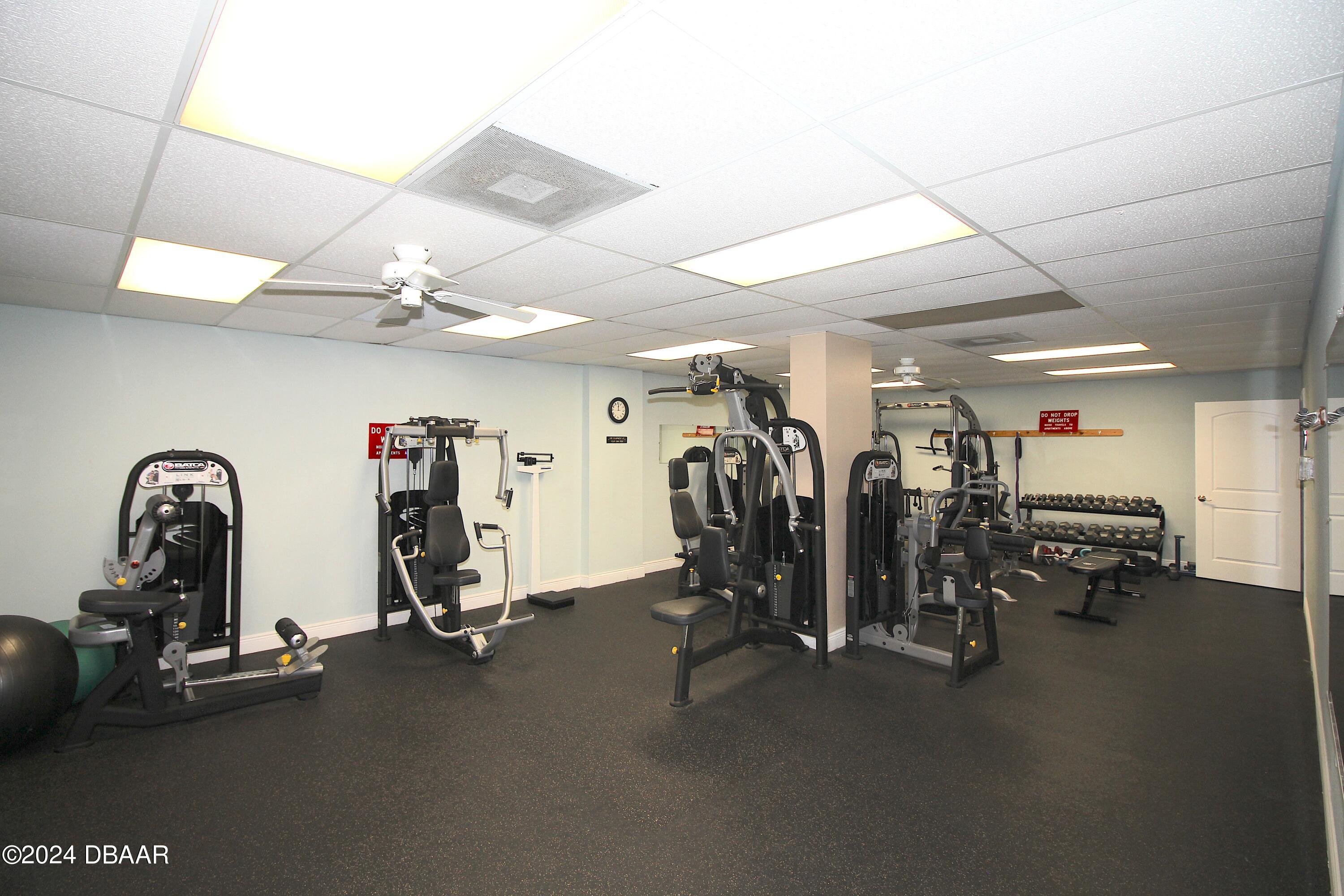 935 N halifax, 1102