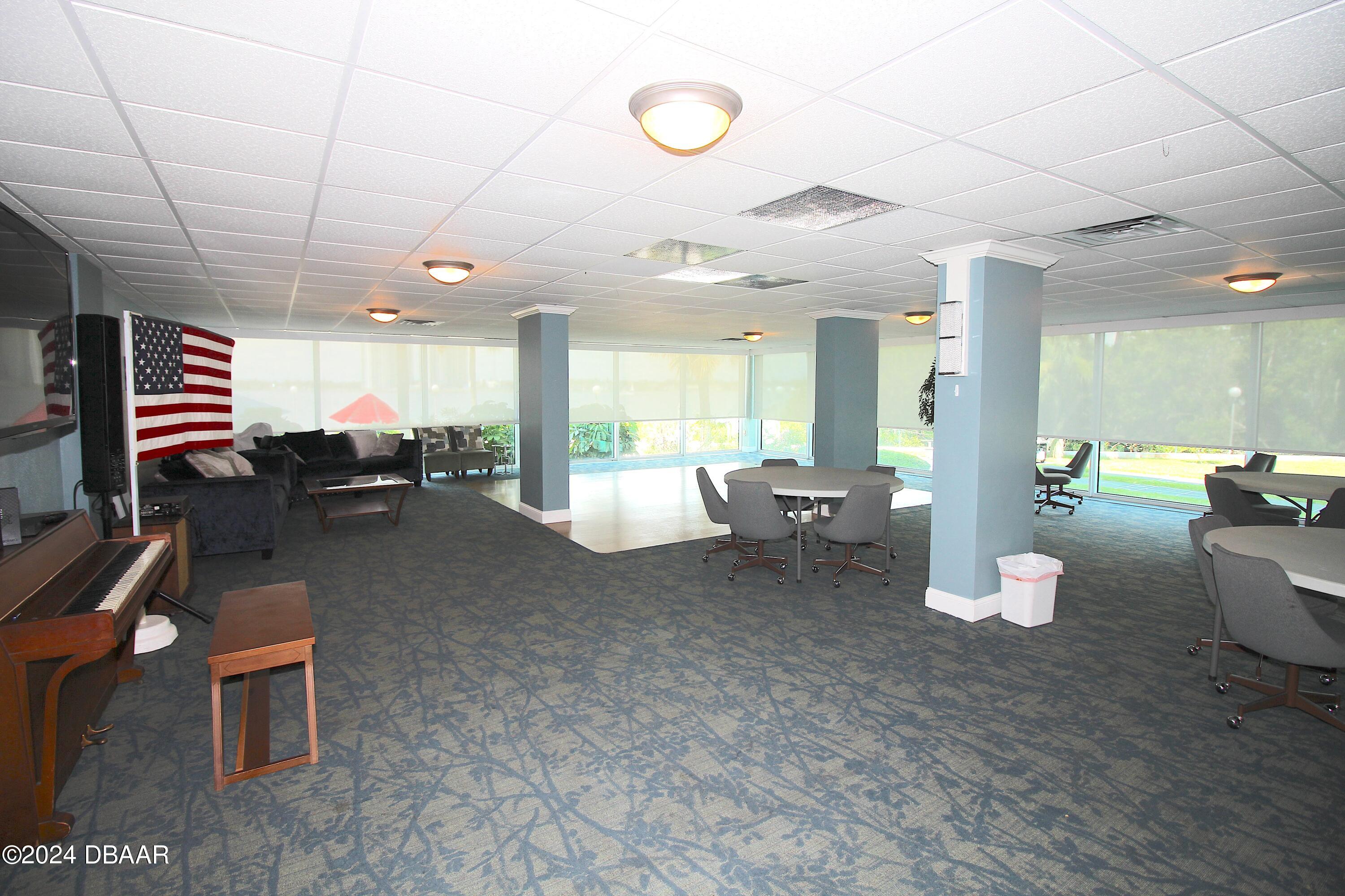 935 N halifax, 1102