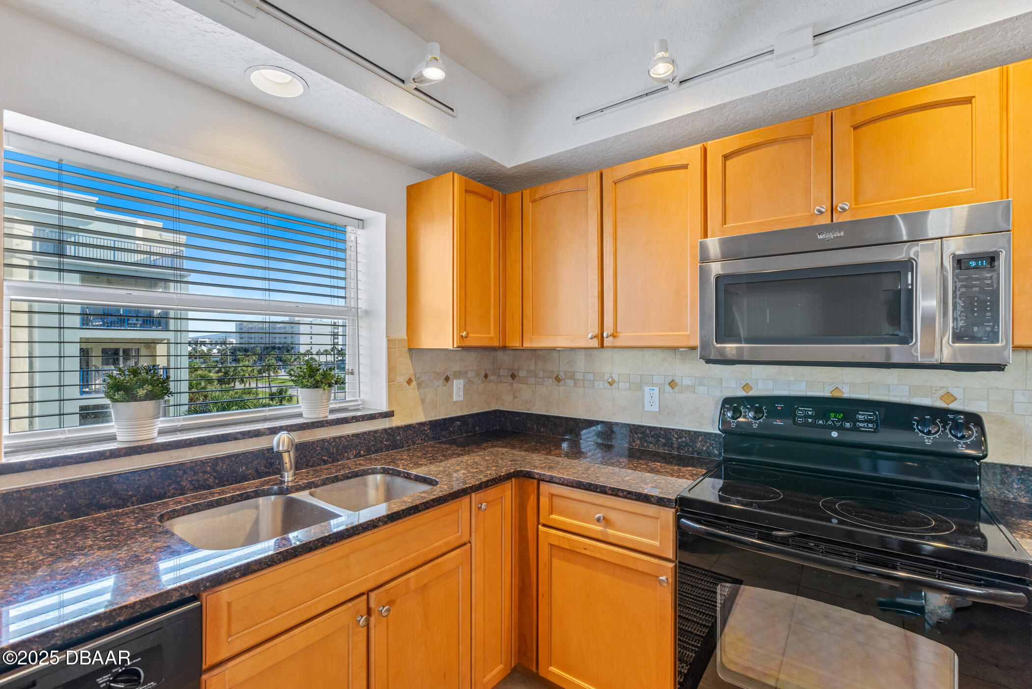 5300 S Atlantic Avenue, 12401