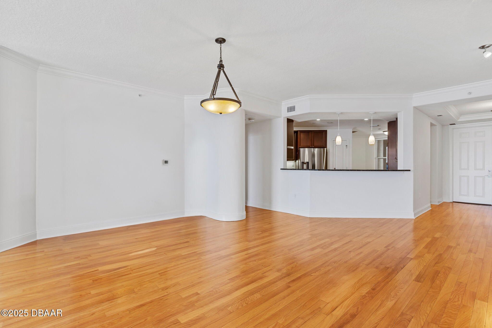 2515 S Atlantic Avenue, 507