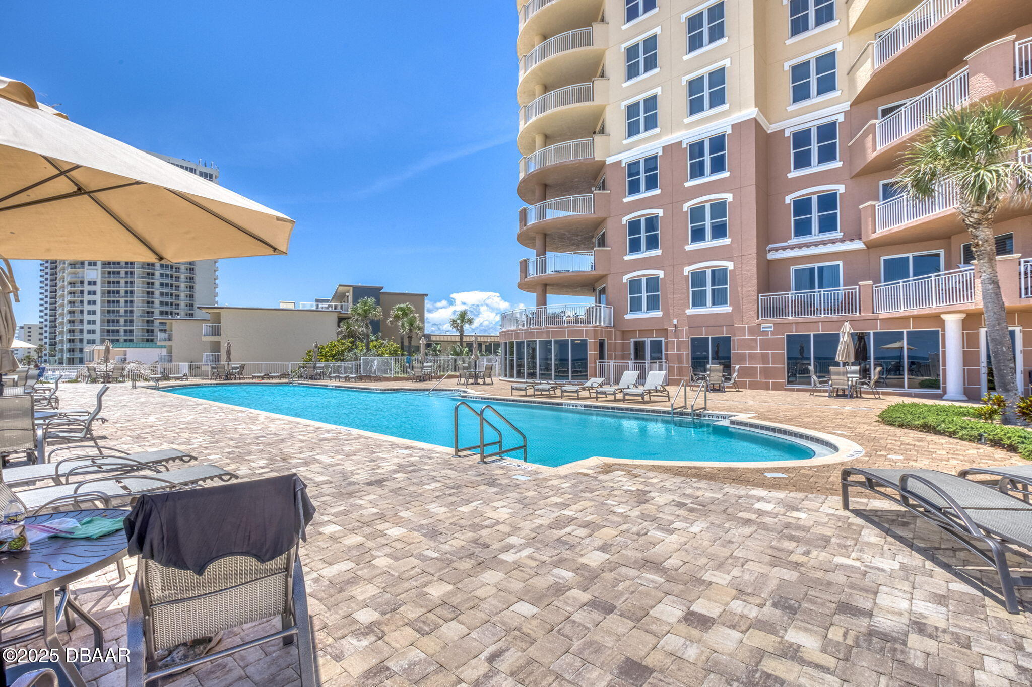 2515 S Atlantic Avenue, 507