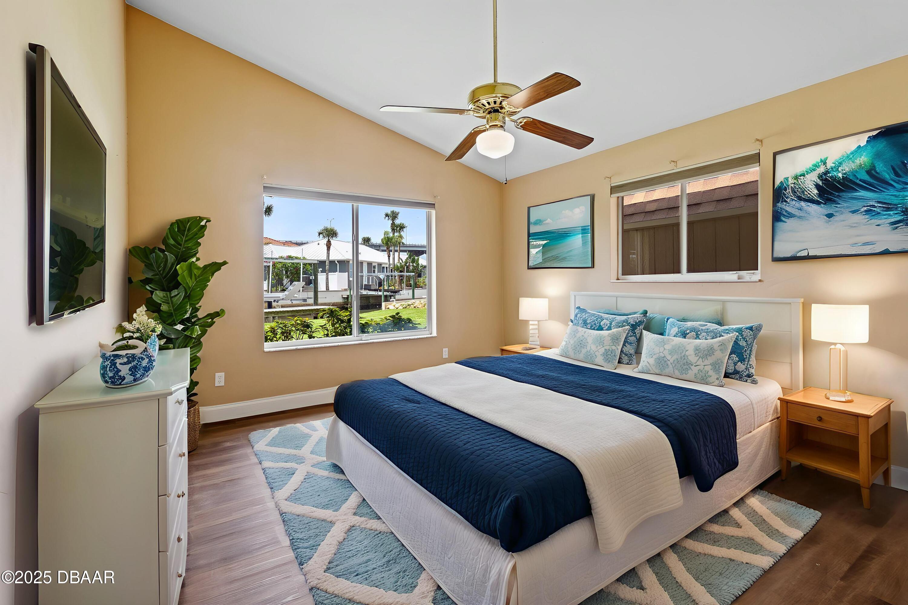 10 Venetian Circle