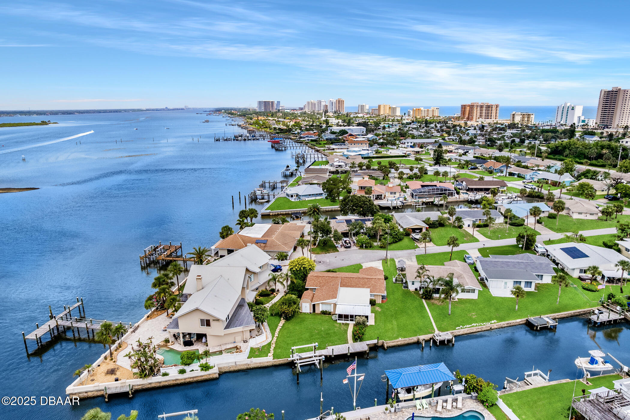 10 Venetian Circle