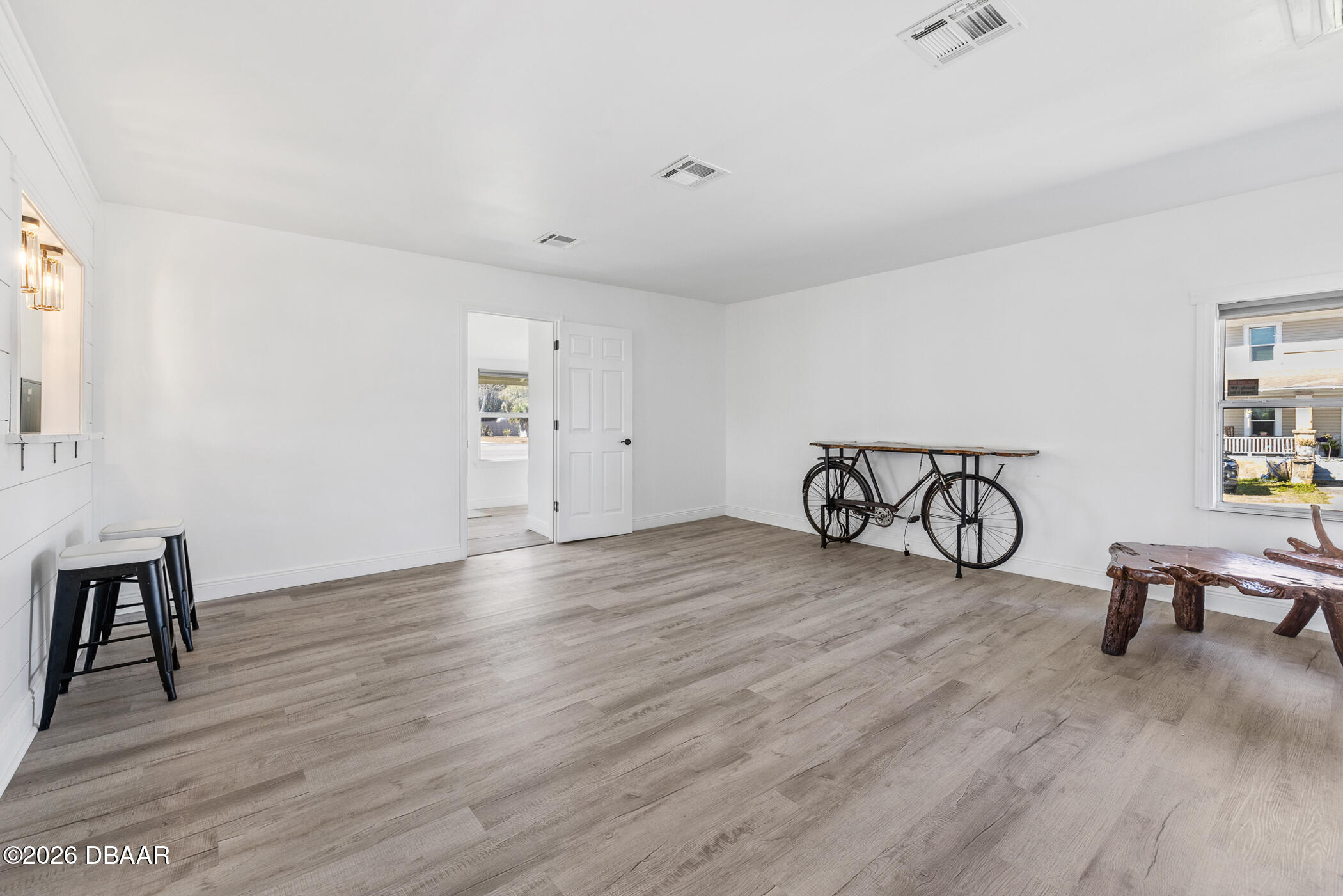 5305 S Ridgewood Avenue