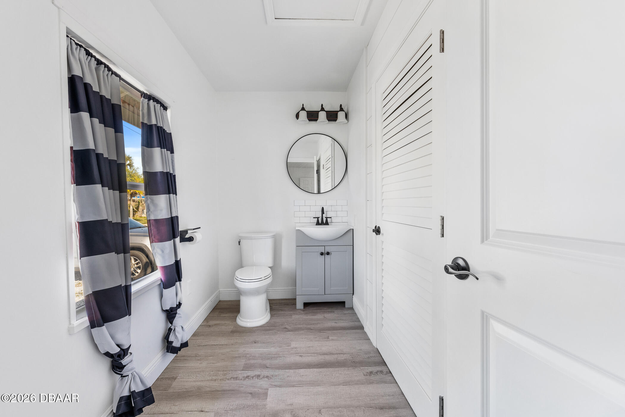 5305 S Ridgewood Avenue