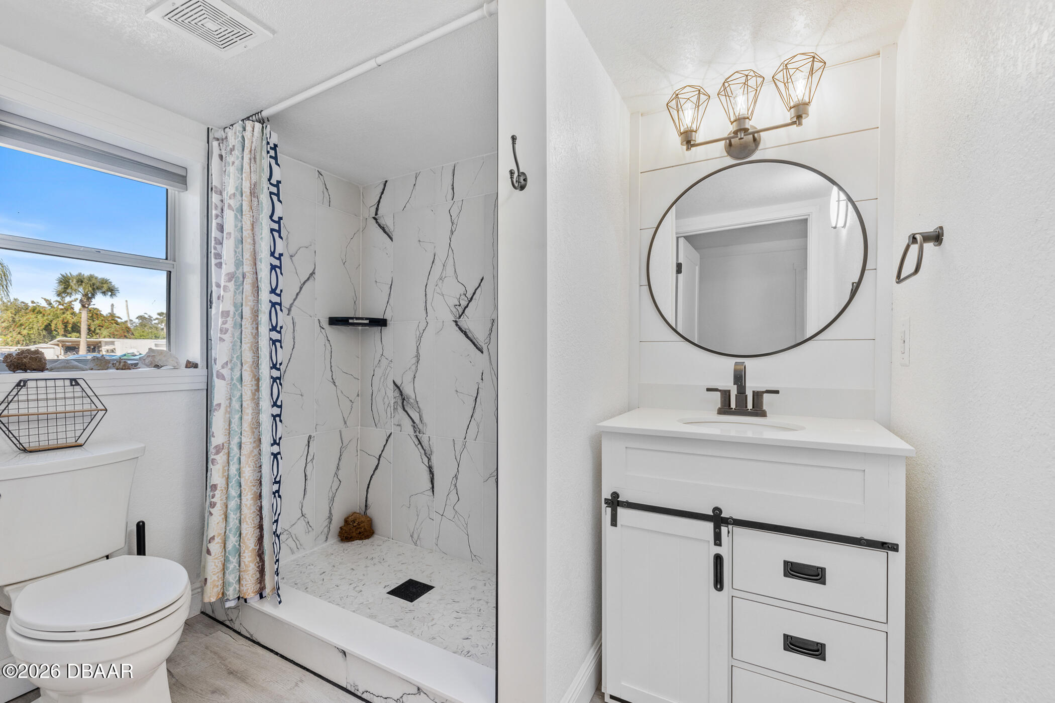 5305 S Ridgewood Avenue