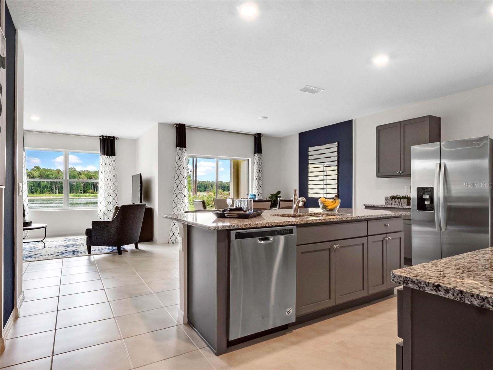2106 RED ROCK RD