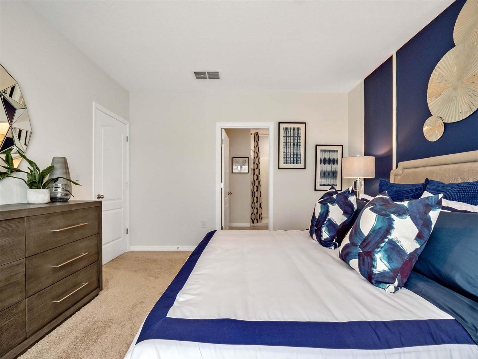 2106 RED ROCK RD