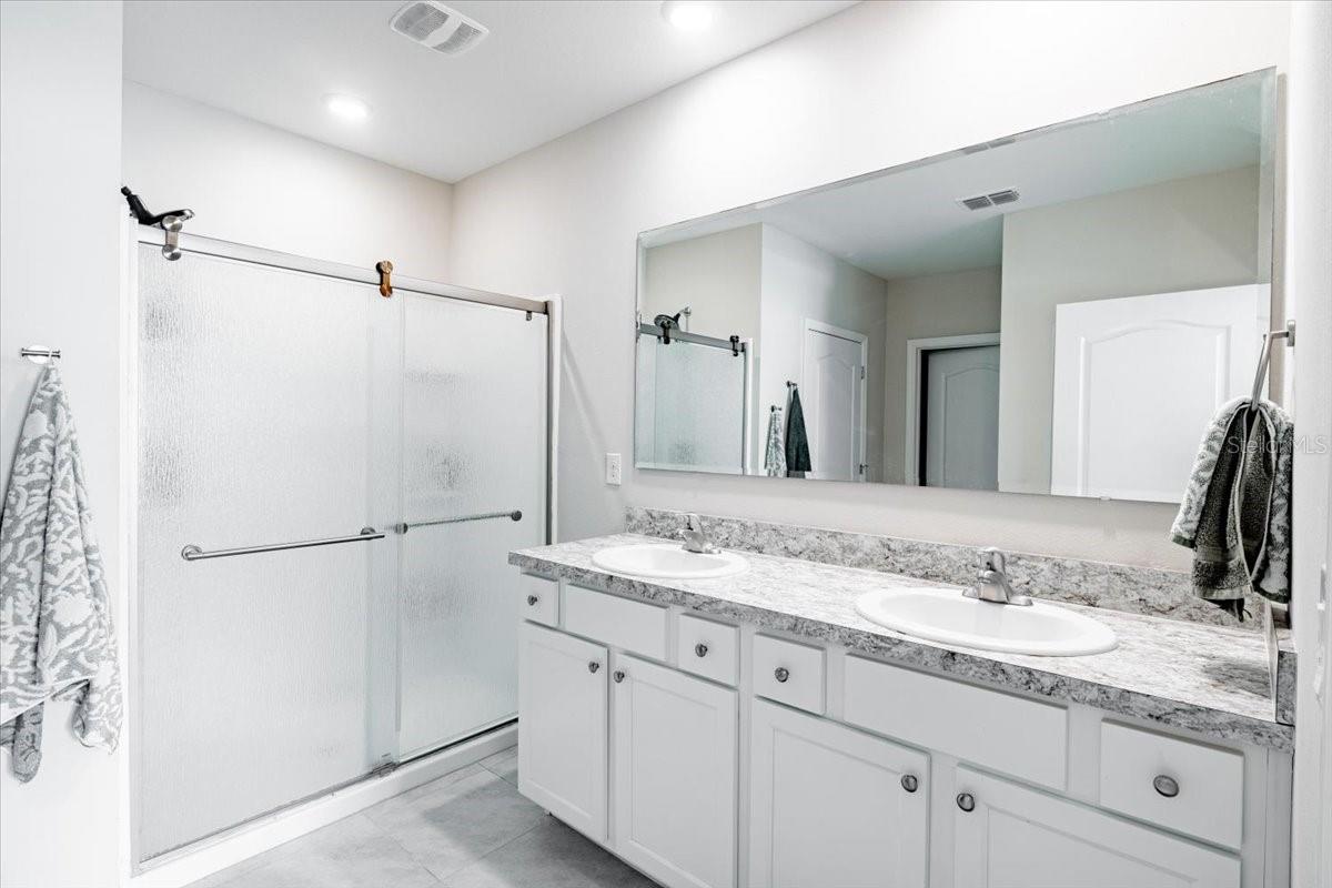 304 SUNSET VIEW DR