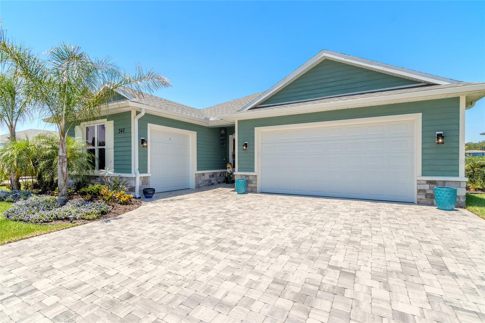 340 VENETIAN PALMS BLVD