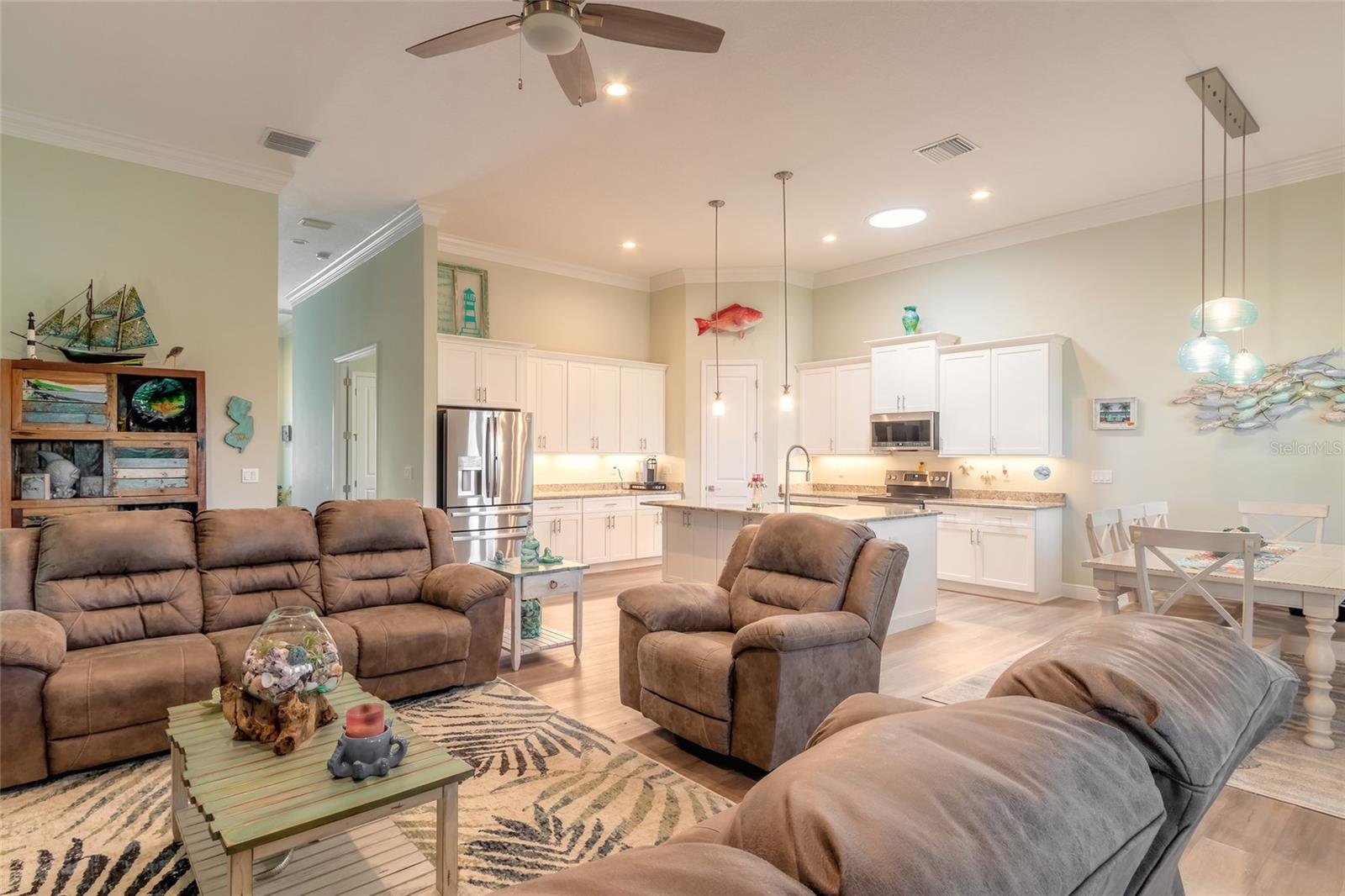 340 VENETIAN PALMS BLVD