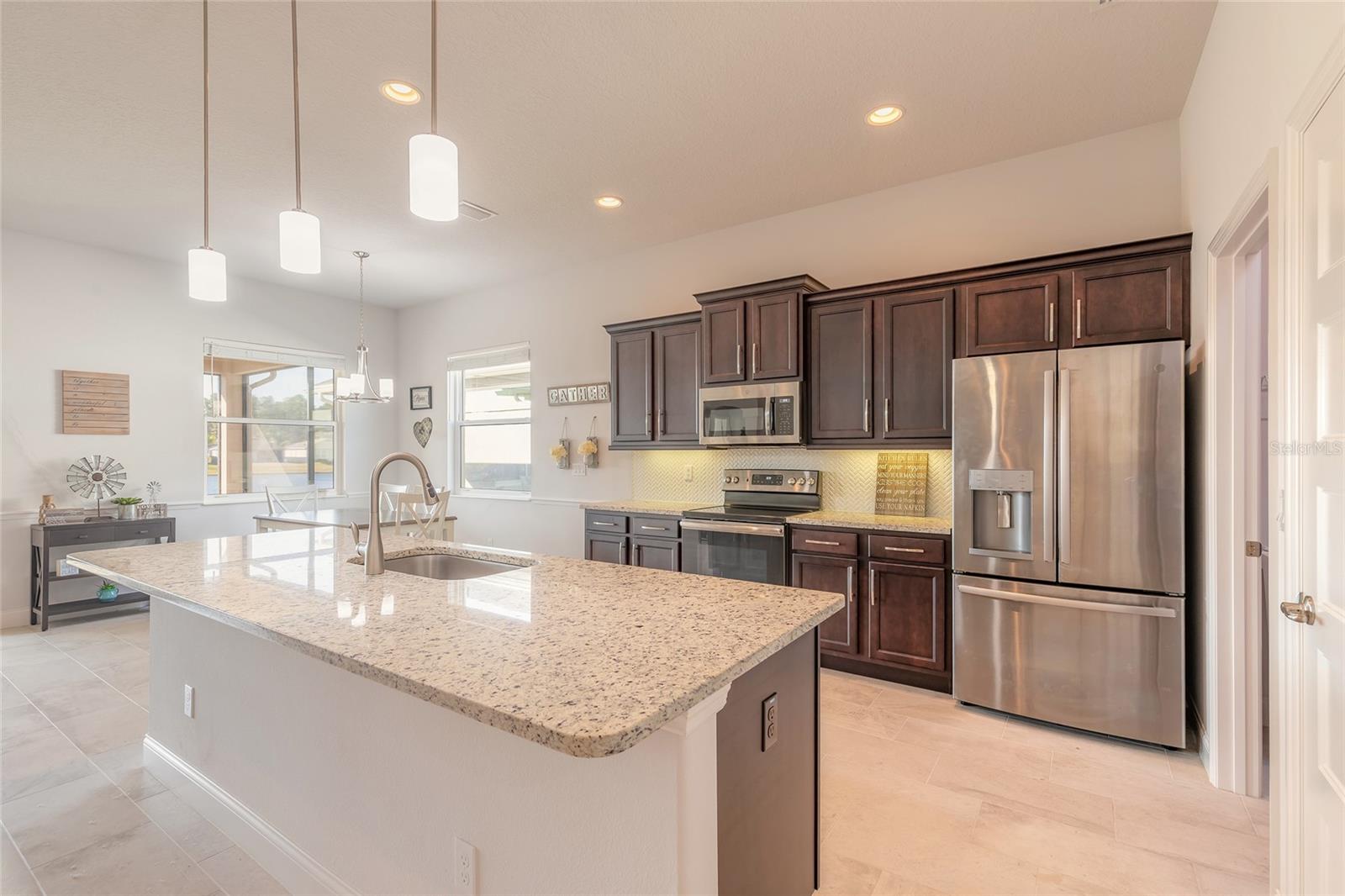 238 VENETIAN PALMS BLVD