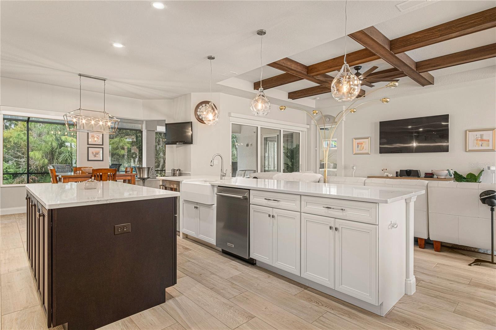 2916 W VENETIAN LAKE CIR