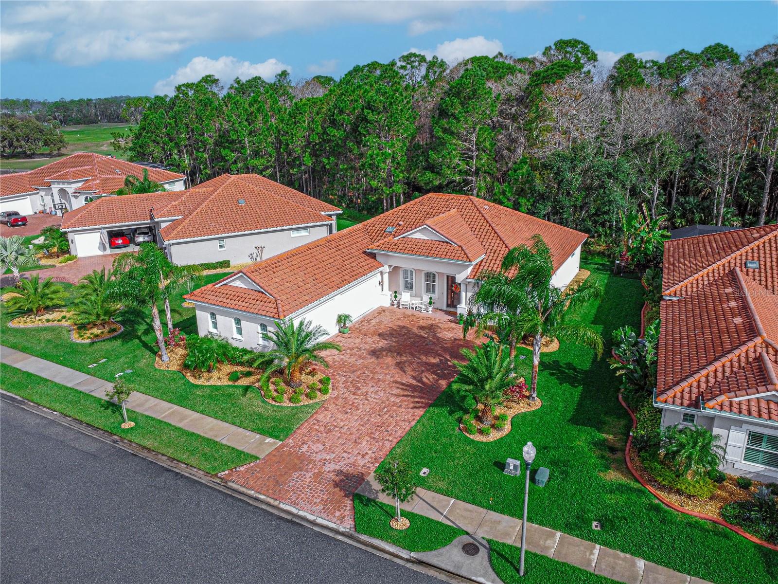 2916 W VENETIAN LAKE CIR