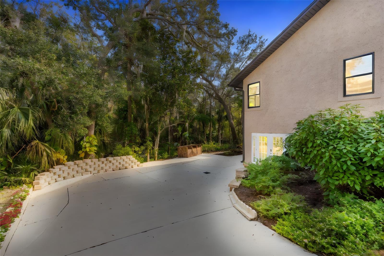 2628 SPRUCE CREEK BLVD