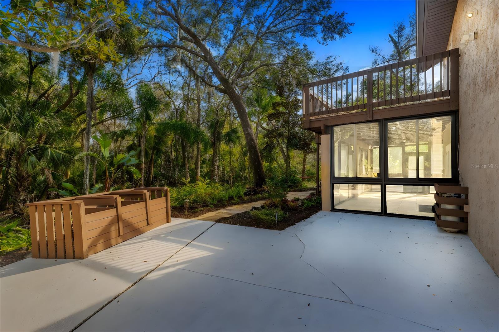 2628 SPRUCE CREEK BLVD