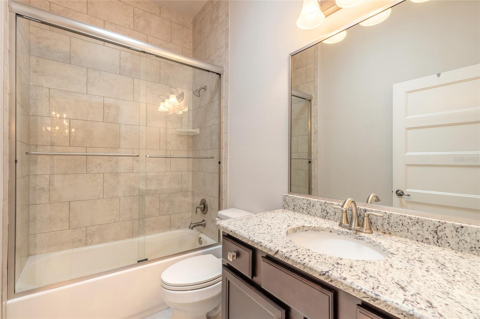 2811 S ASCIANO CT