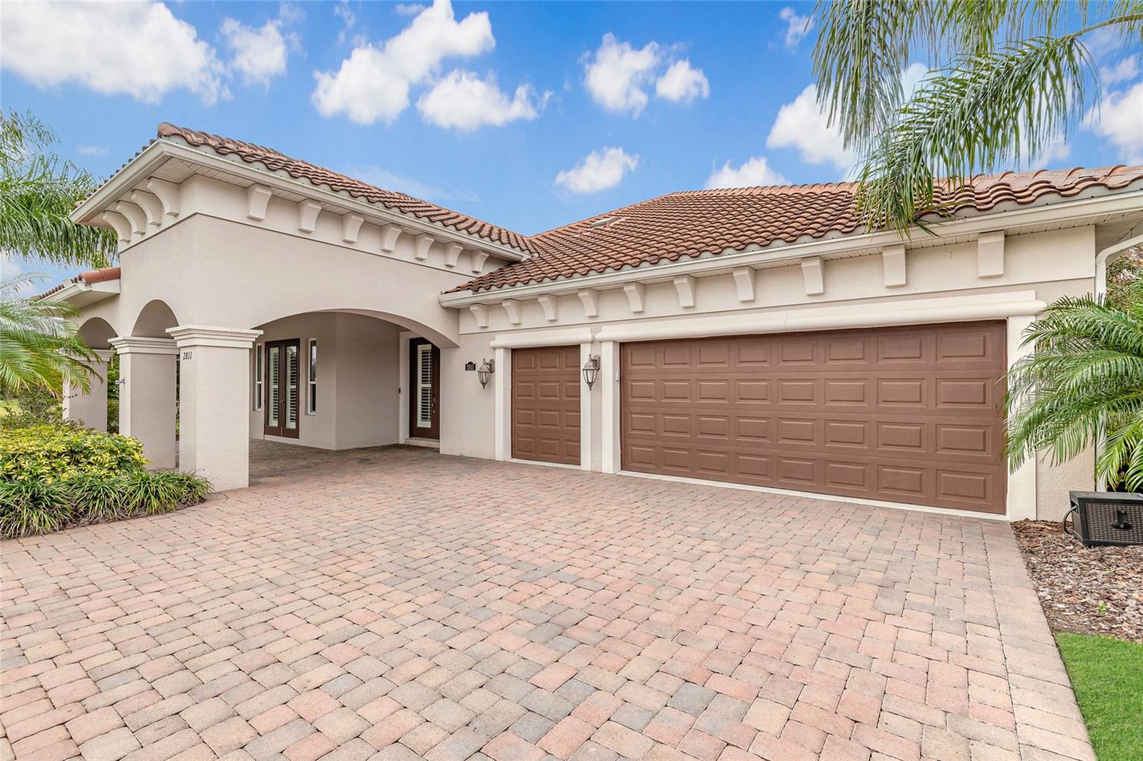 2811 S ASCIANO CT