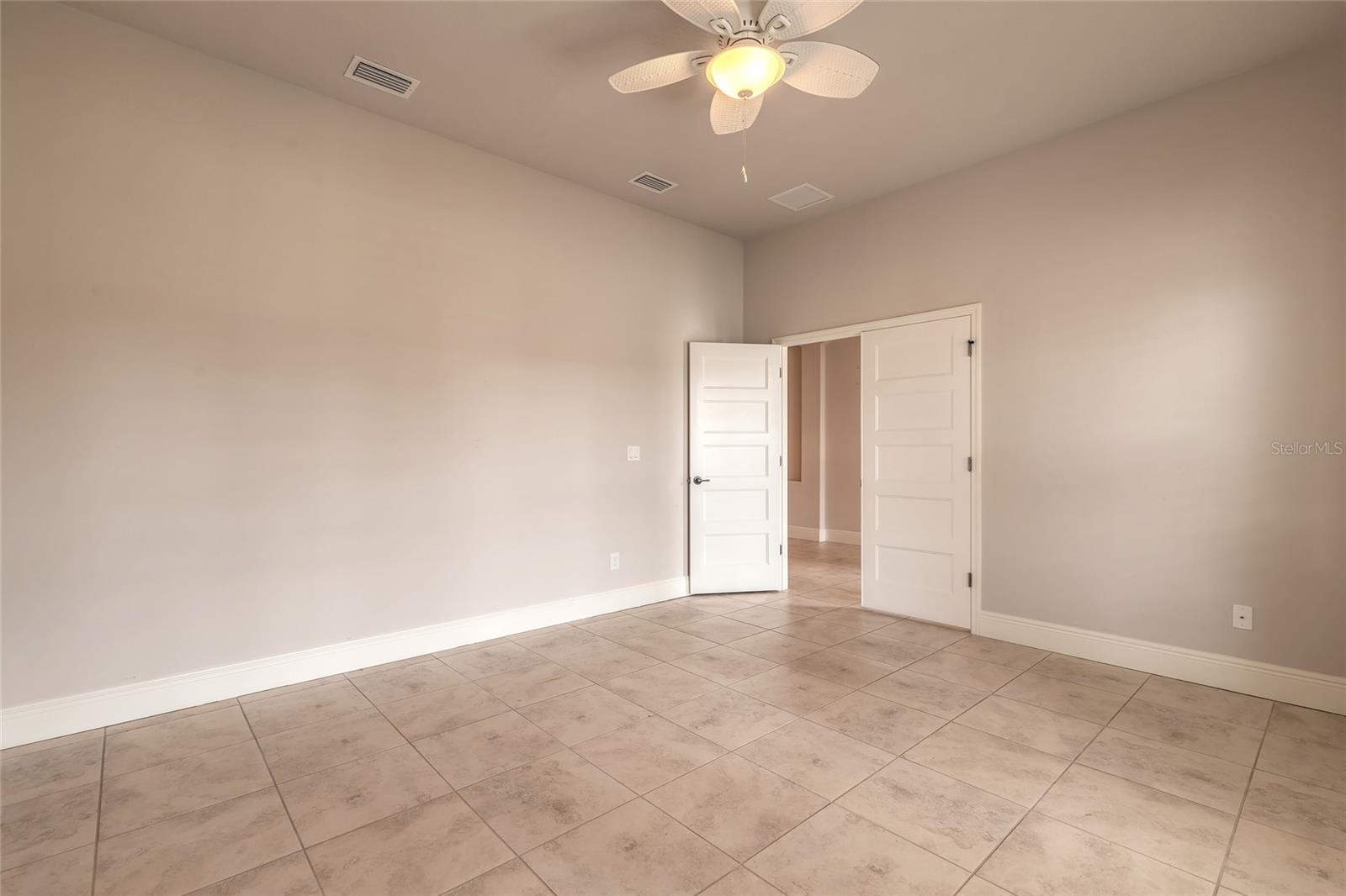 2811 S ASCIANO CT