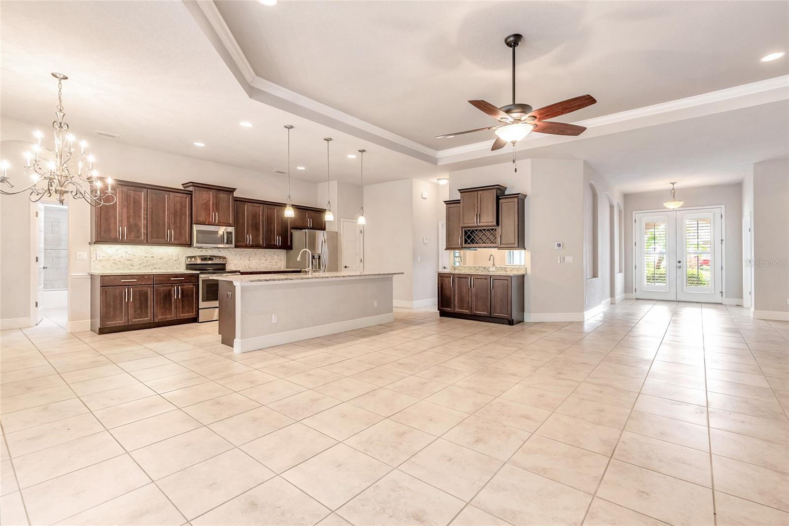 2811 S ASCIANO CT