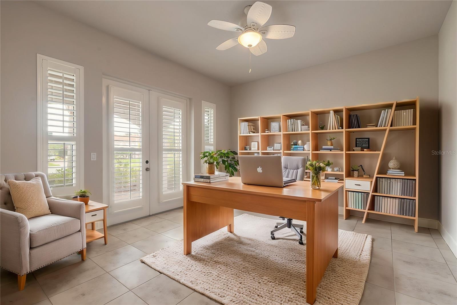 2811 S ASCIANO CT
