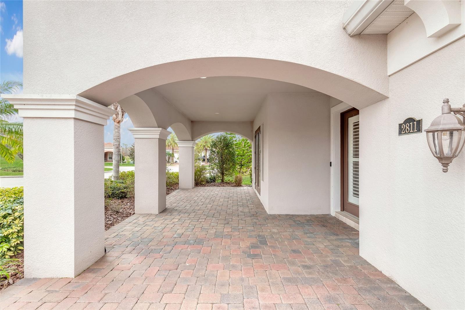 2811 S ASCIANO CT