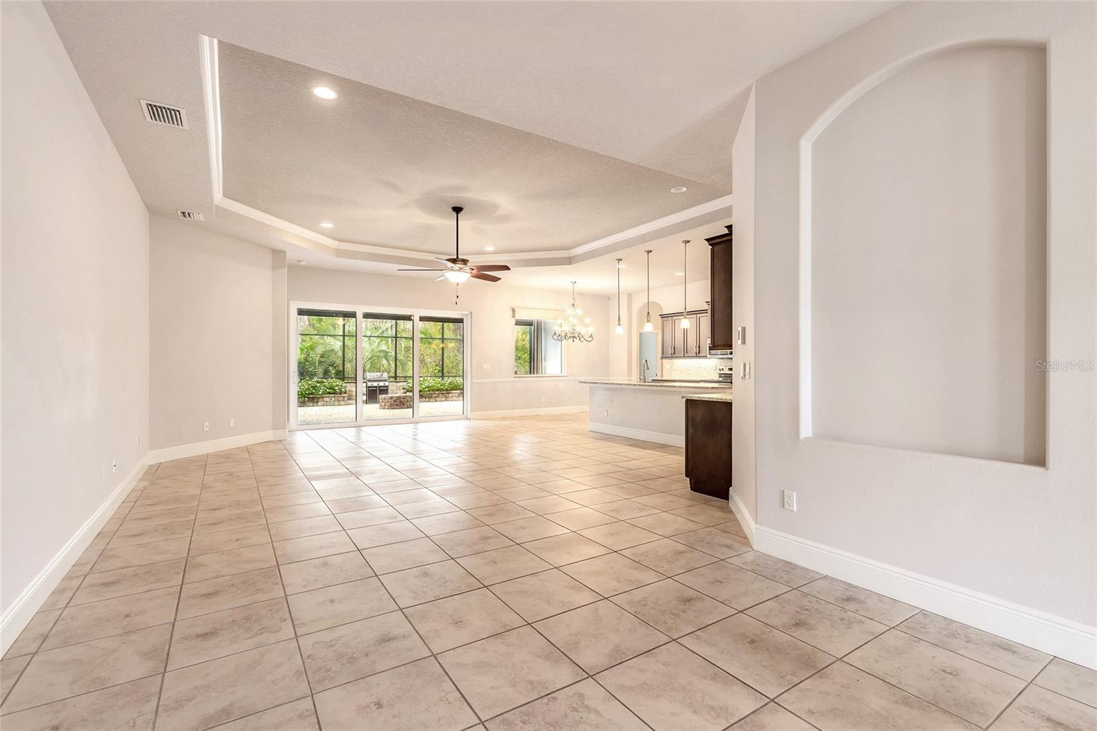 2811 S ASCIANO CT