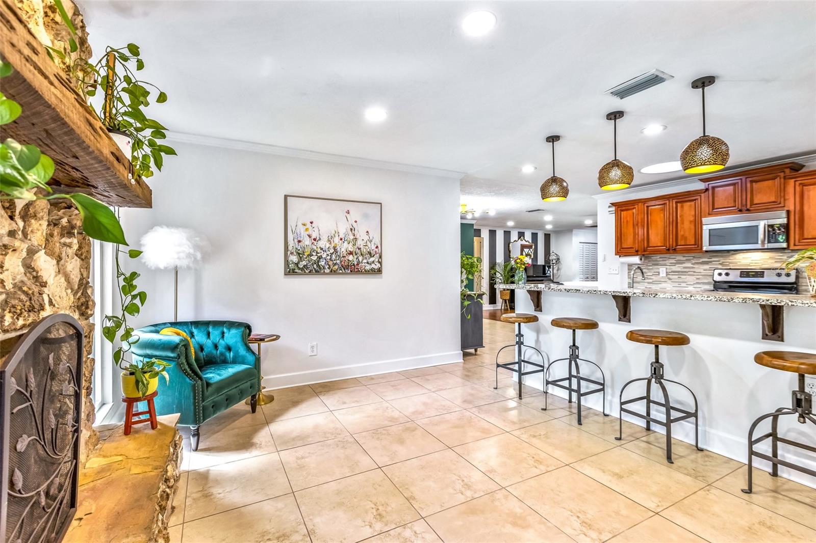 887 SUGAR HOUSE CT