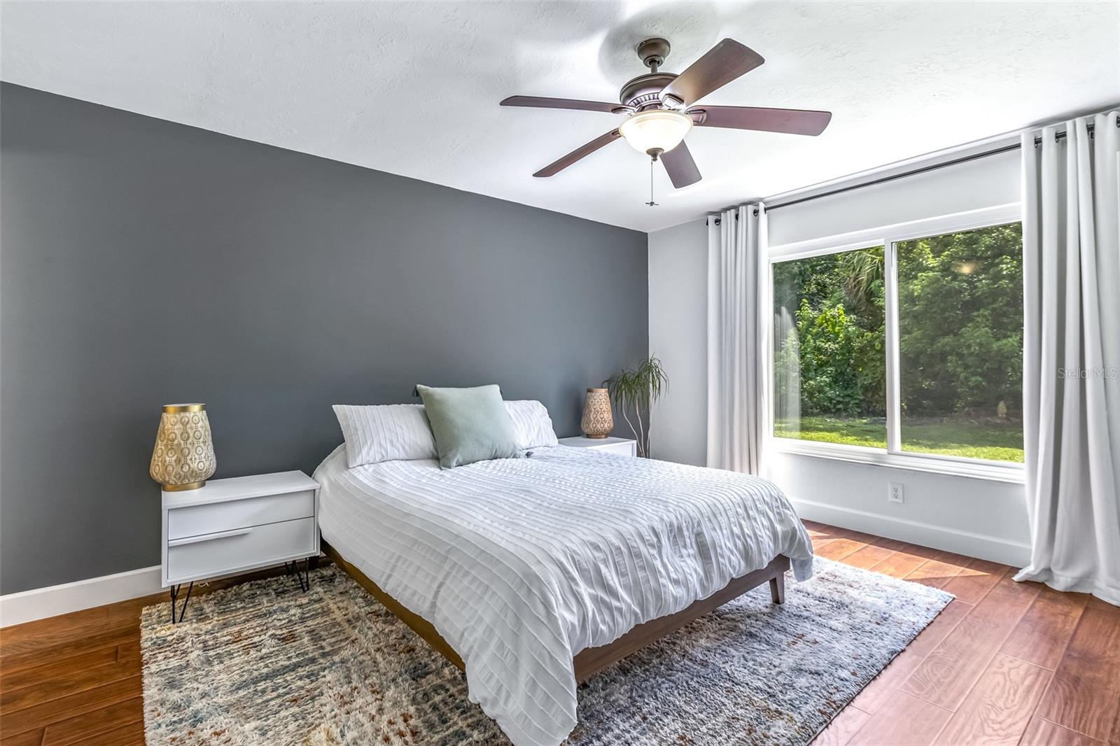 887 SUGAR HOUSE CT