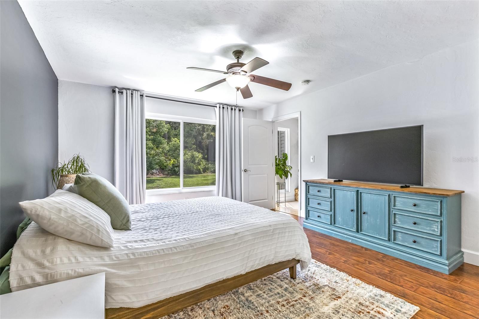 887 SUGAR HOUSE CT
