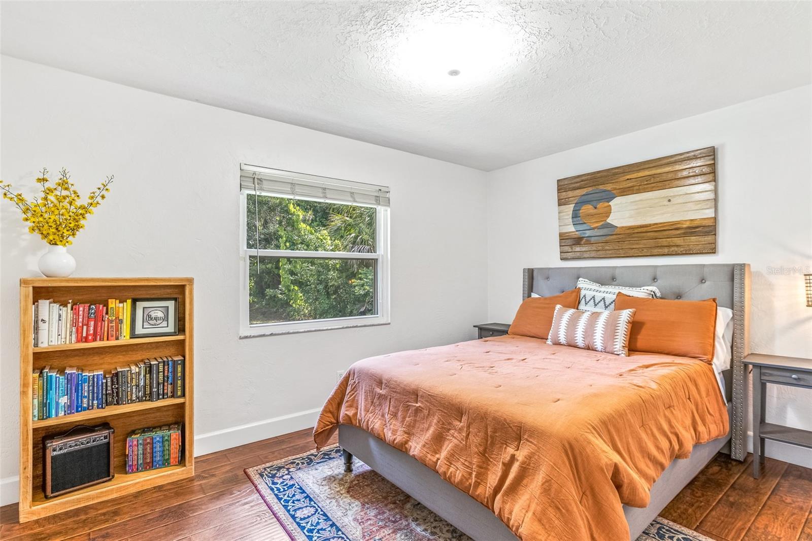 887 SUGAR HOUSE CT