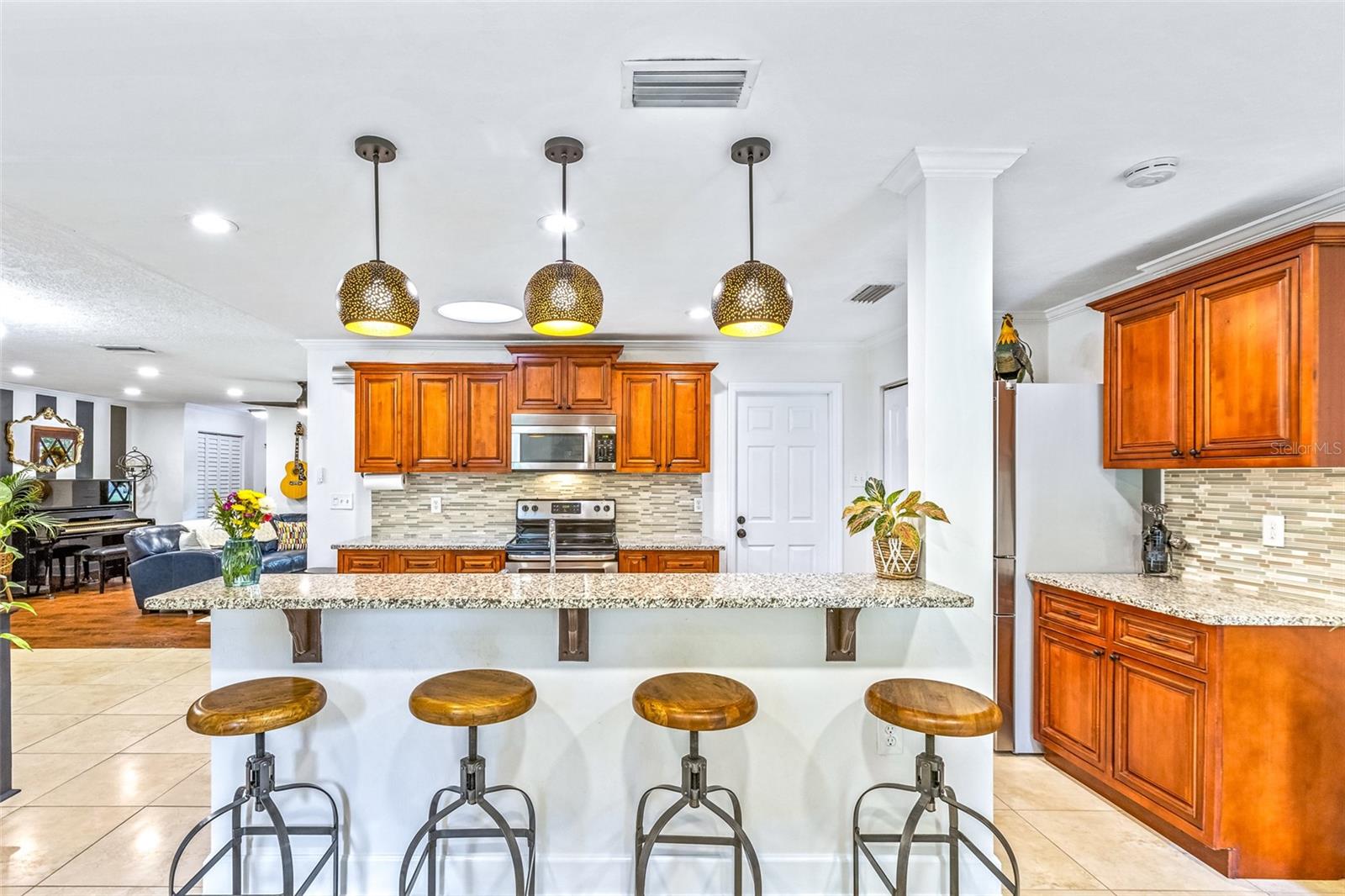 887 SUGAR HOUSE CT