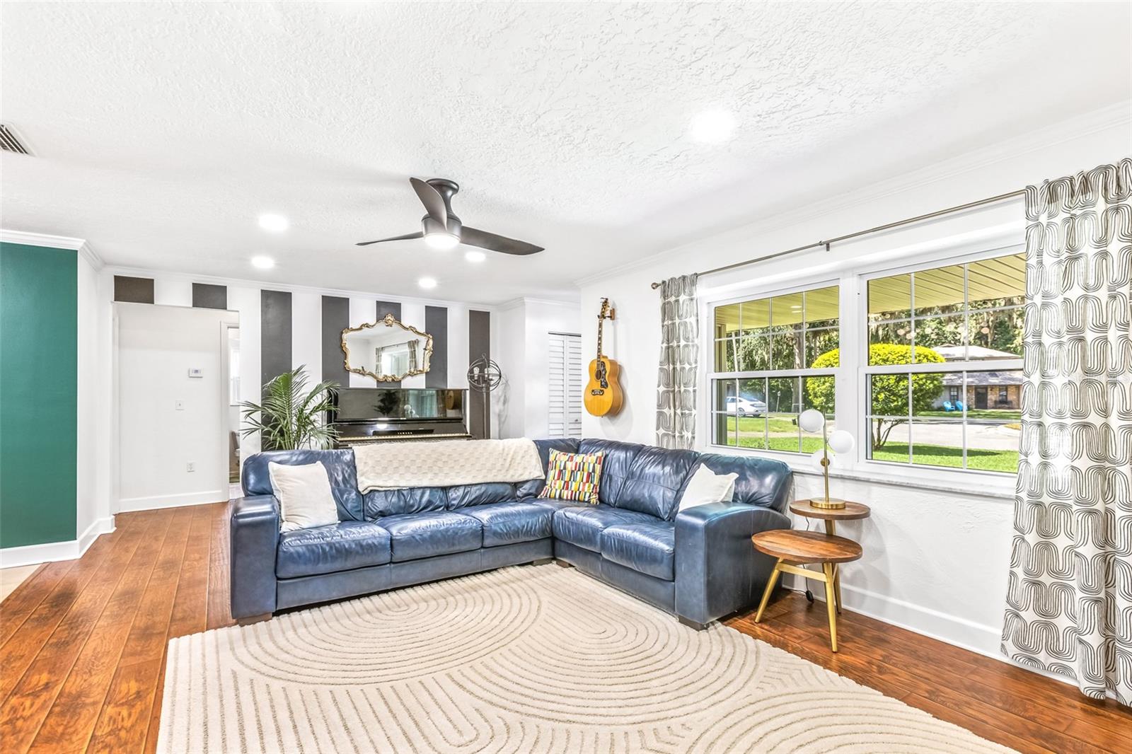 887 SUGAR HOUSE CT