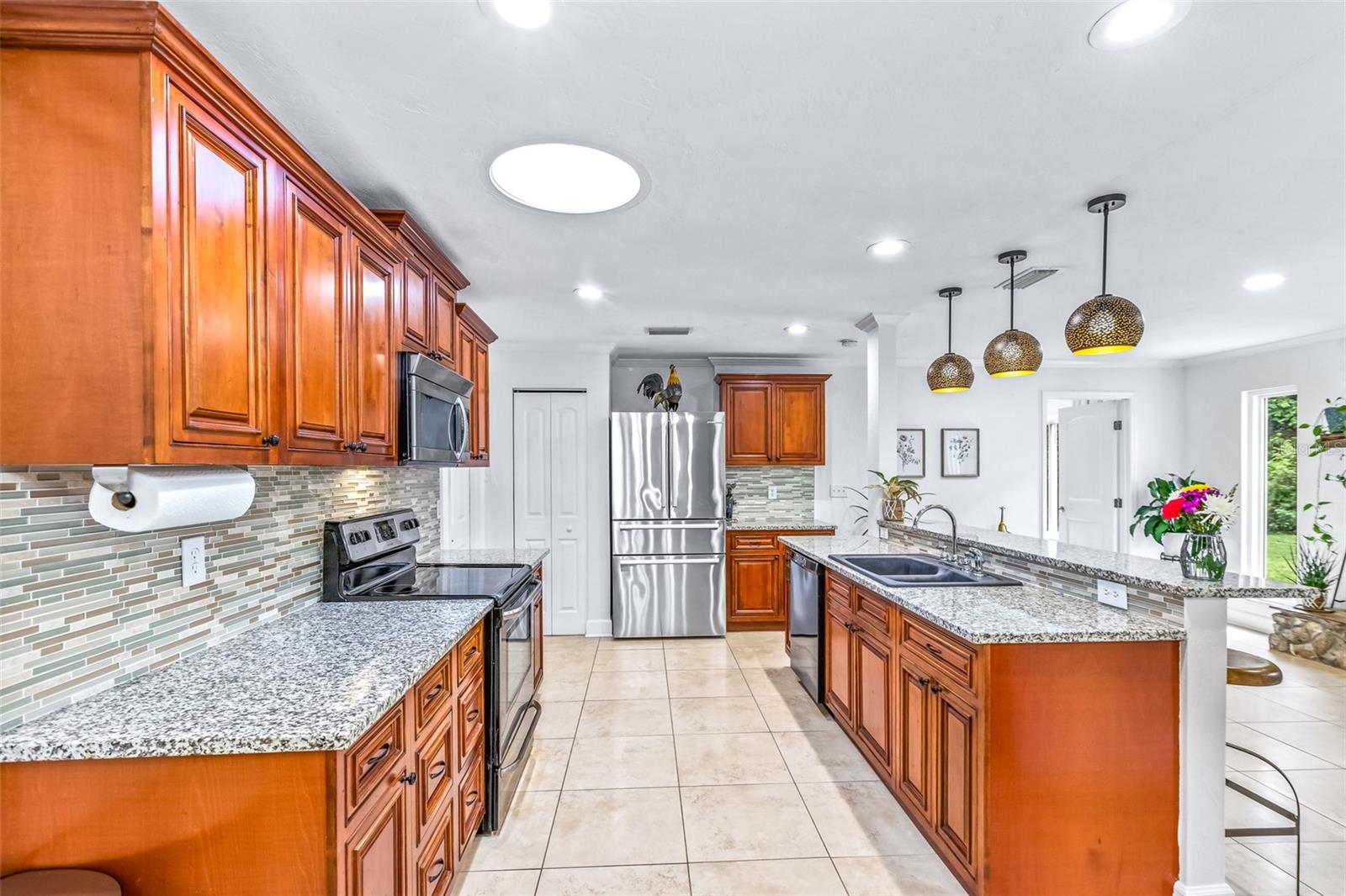 887 SUGAR HOUSE CT