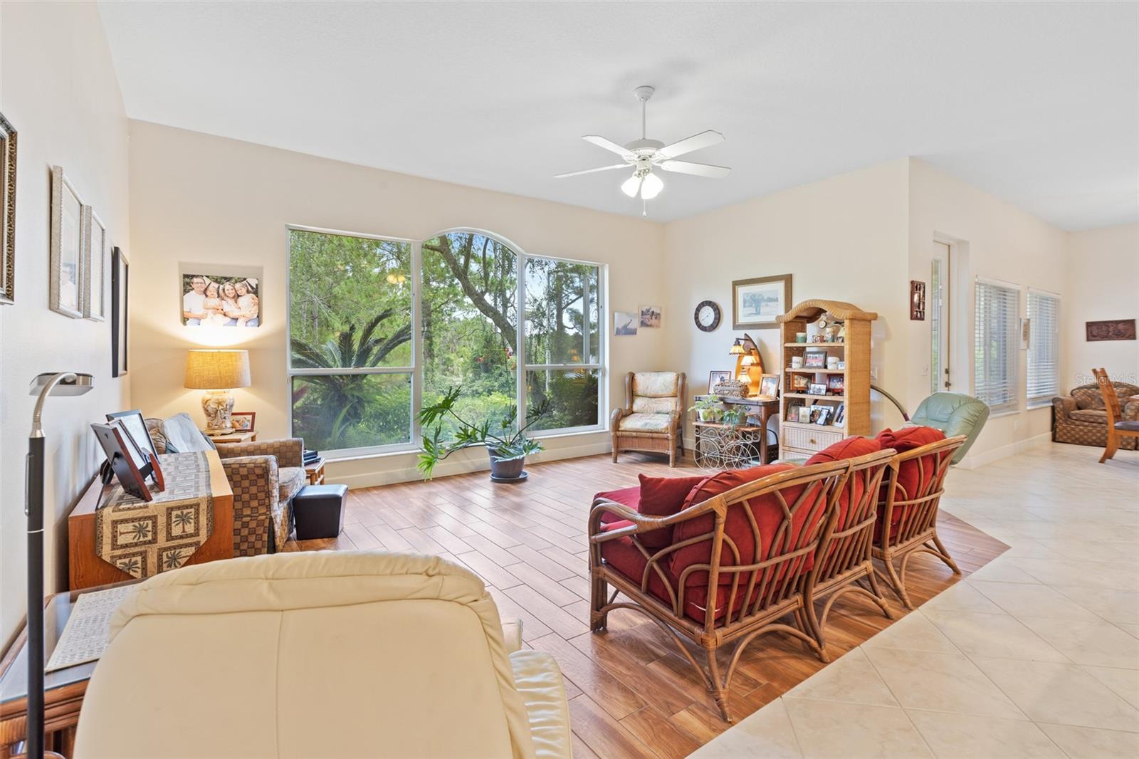 148 DEEP WOODS WAY