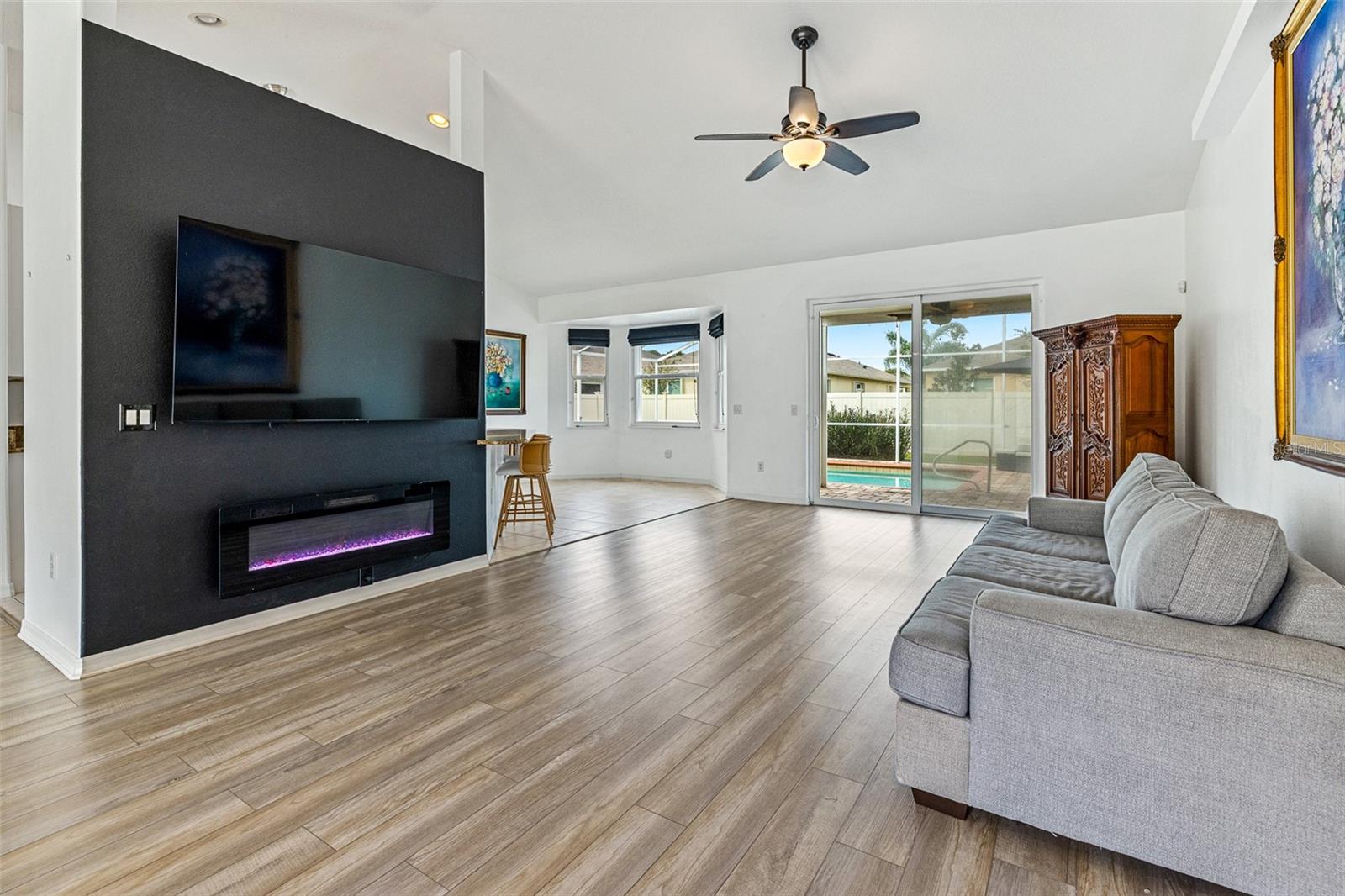 122 SAN REMO DR