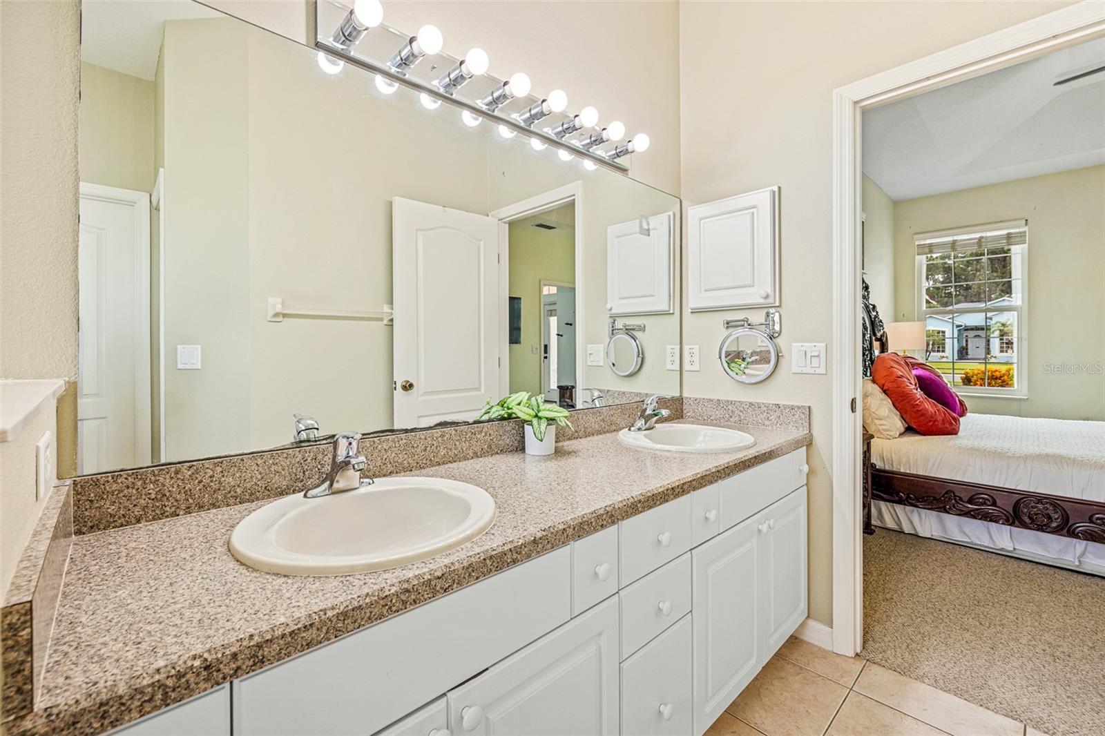 122 SAN REMO DR